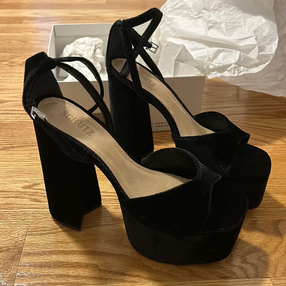 Schutz Aryia platform heels